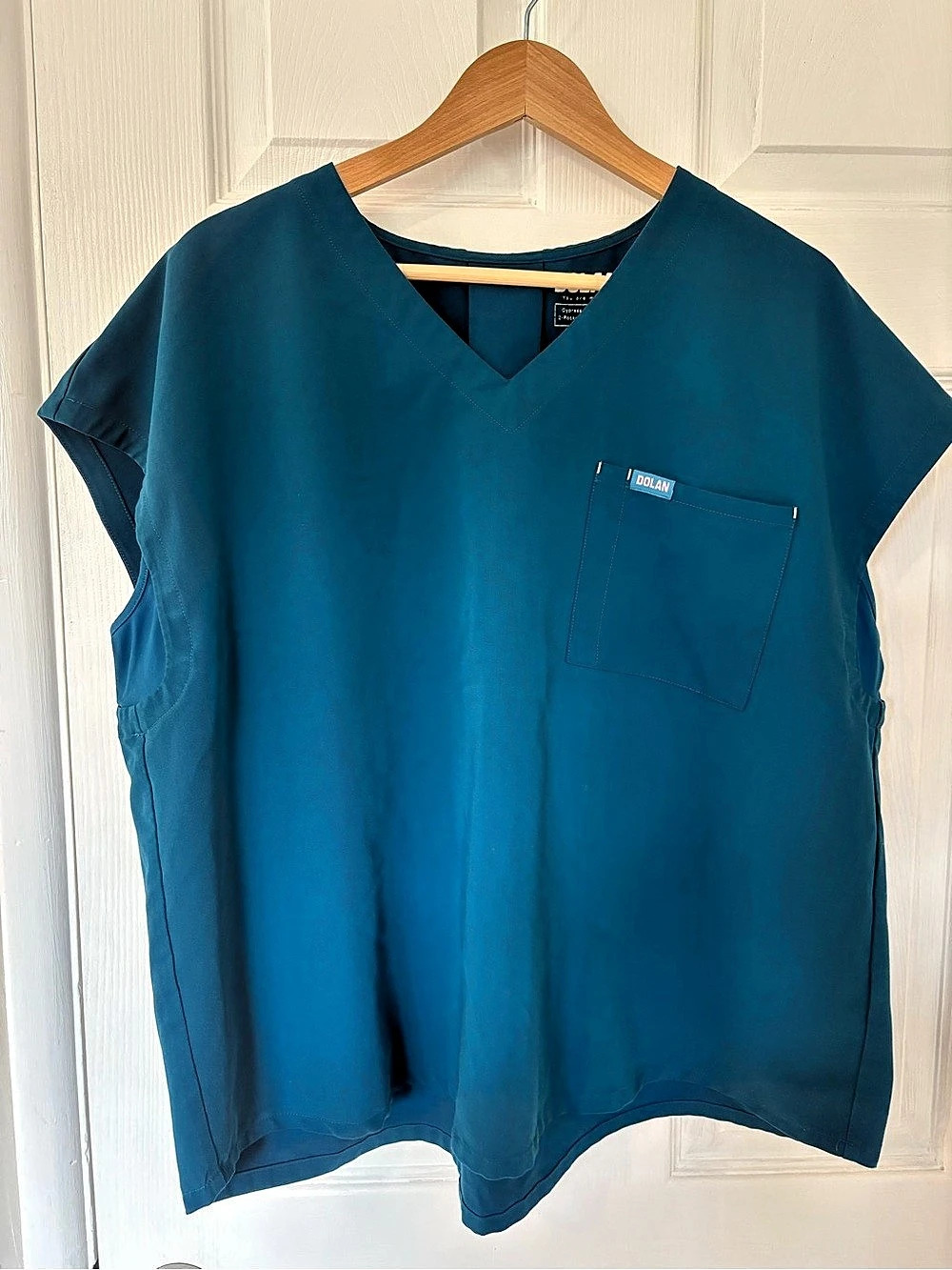 Dolan Cypress Oversized 2-Pocket CORE Scrub Top Carribean Blue XL